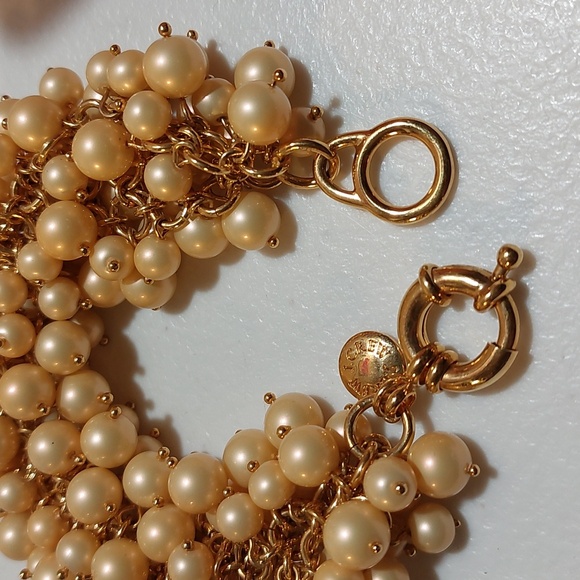 J.crew Retro Vintage Faux Pearl Bead Cluster Gold Tone Cha Cha Bracelet - Picture 2 of 6